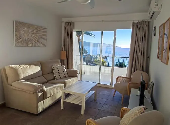 Acapulco Playa 26 Menyber ネルハ